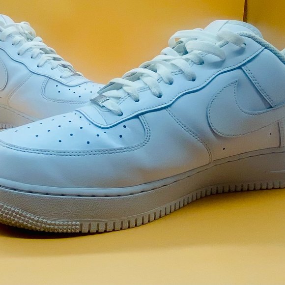 Nike Air Force 1 Low '07 Triple White  - Size 17 - Picture 3 of 7